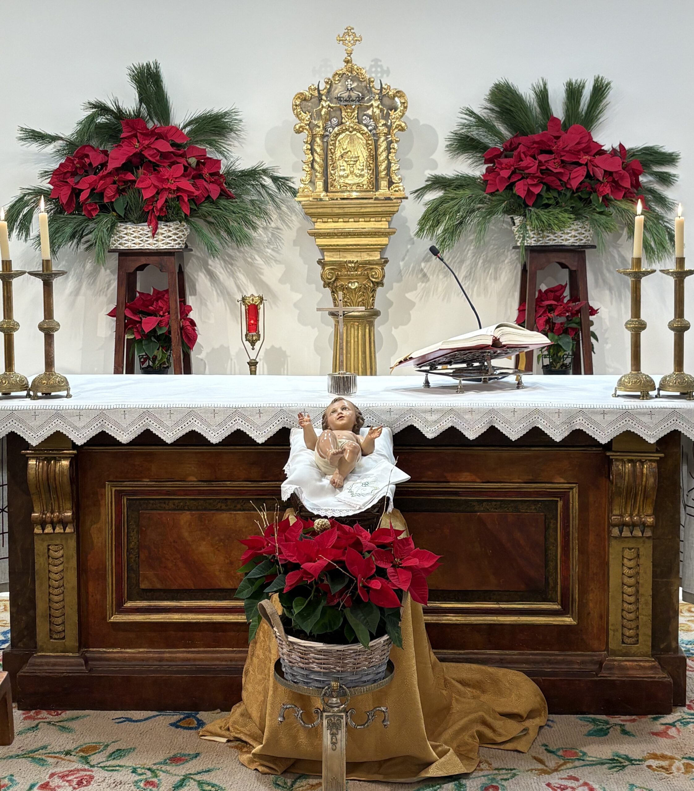Santa y feliz Navidad